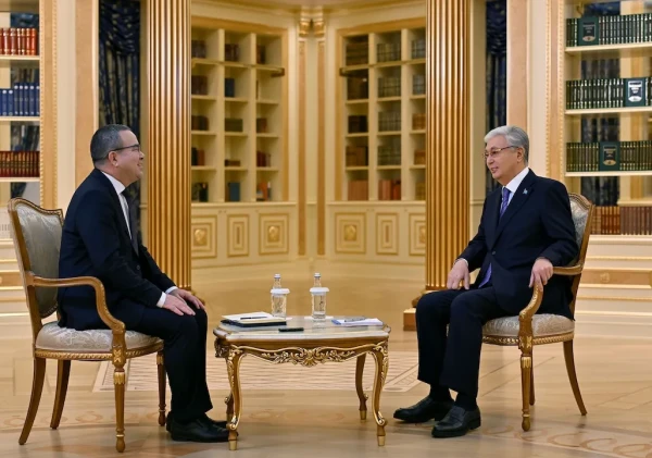 Без паники и домыслов: Токаев — о власти, налогах и будущем Казахстана