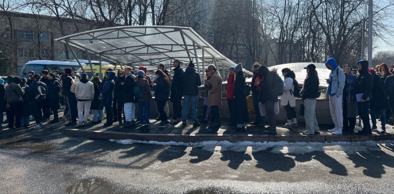 photo_5456622964951865911_y